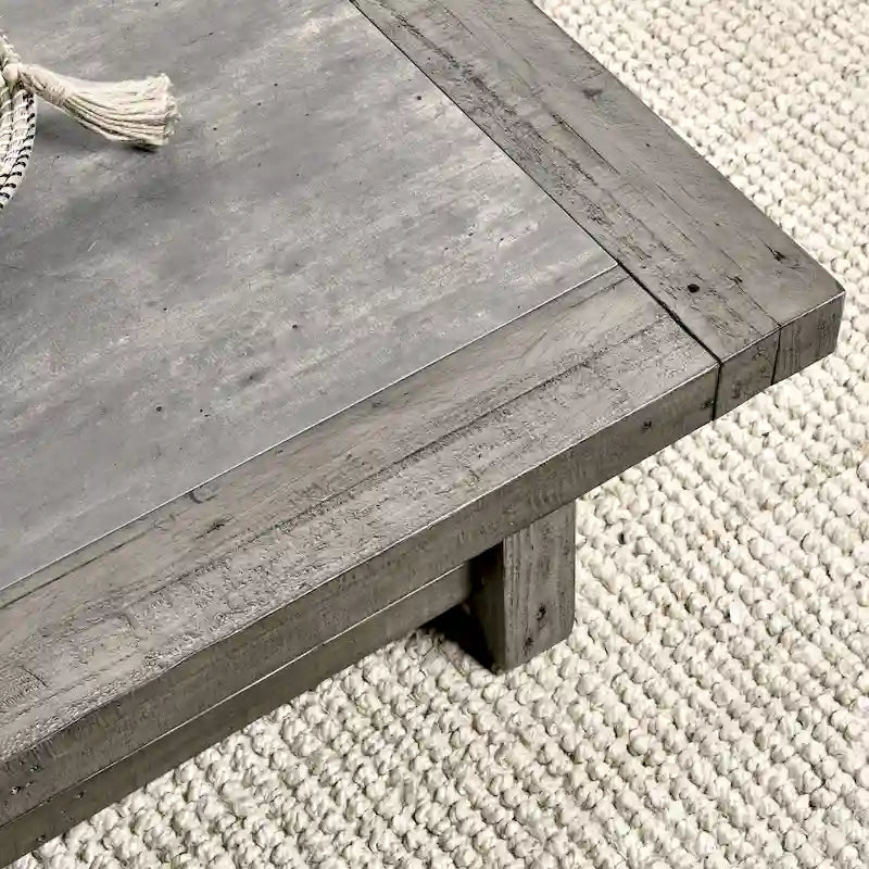 Table basse carrée grise, style industriel, plateau stratifié, 1 personne
